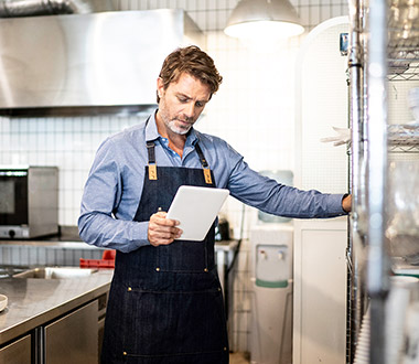 How to Save Money when Running a Hotel, Restaurant or a Café? These Are Just Some of the Options